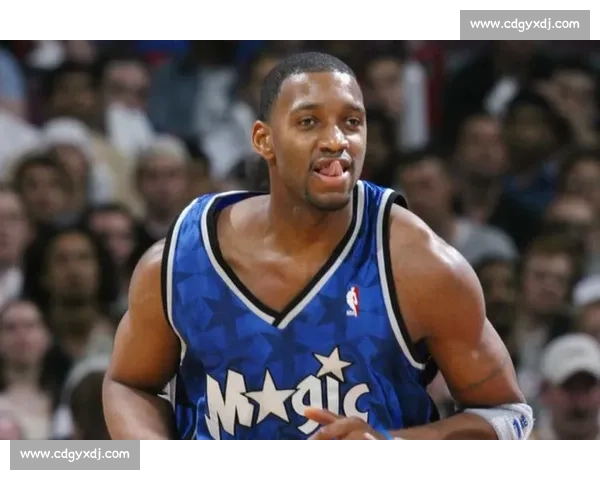 26 年状元热门首秀炸裂！6 尺 9+7 尺臂展统治攻防，杨百翰新星剑指文班级传奇