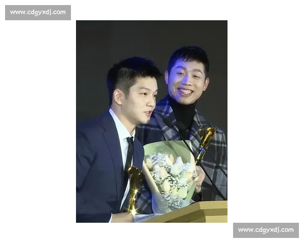 樊振东与 “人民艺术家” 许昕对练：球台三米外的乒乓美学碰撞